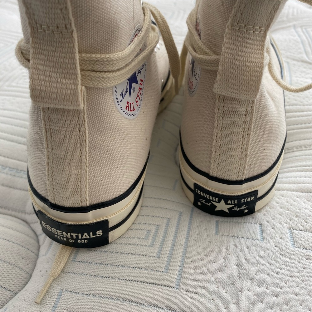 Essentials converse